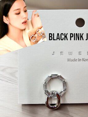 BLACKPINK JISOO'S SILVER CIRCLE EARRING